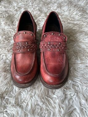 Freebird by Steven Myla wine Braided Strap Studded Leather Loafers size 6